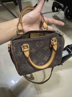 (Category: ) located in . Submitted by wear.next (Listing ID 1443240604, Image 1). Description: .