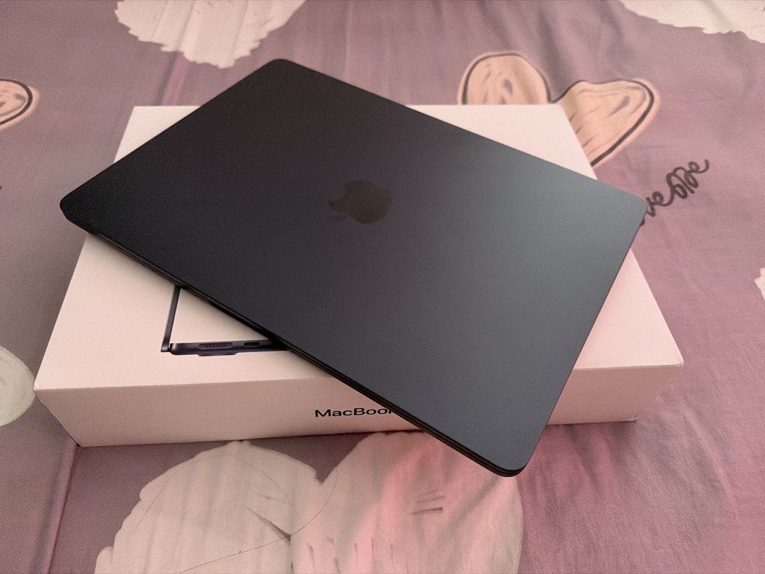 MacBook Air M2 13-inch 16GB RAM (2028 Warranty)
