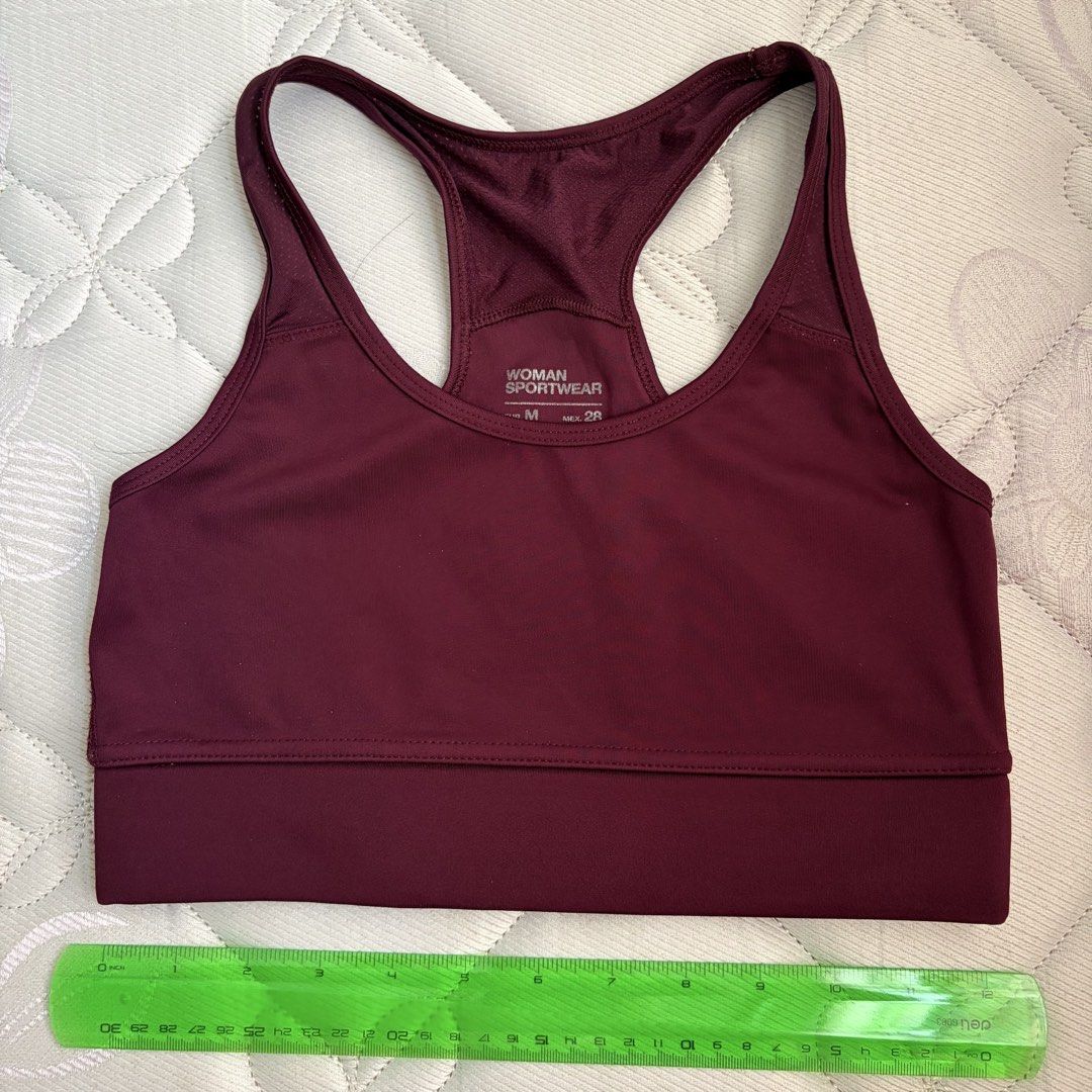 Lefties Sports Bra (Category: Activewear) located in Tayug. Submitted by deklutter_ (Listing ID 1443221014, Image 1). Description: Size MEDIUM No built in pads No flaws ‼️Pls haggle responsibly. Items are priced according to their overall condition..