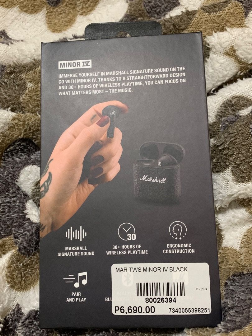 MARSHALL - Minor IV True Wireless (Category: Earphones) located in Quezon City. Submitted by itscxyy (Listing ID 1443311284, Image 3). Description: - Comes with original box and charge wire - No issues (Lady-owned) - Not available for Swaps.