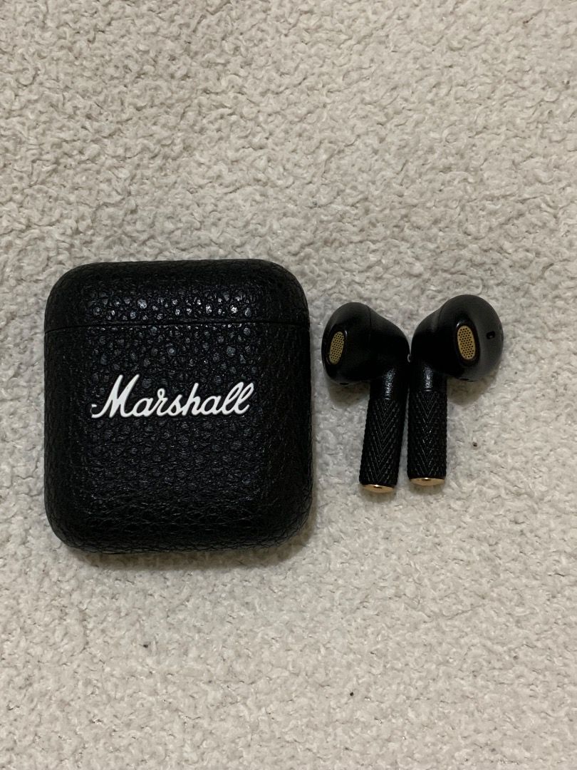 MARSHALL - Minor IV True Wireless (Category: Earphones) located in Quezon City. Submitted by itscxyy (Listing ID 1443311284, Image 2). Description: - Comes with original box and charge wire - No issues (Lady-owned) - Not available for Swaps.