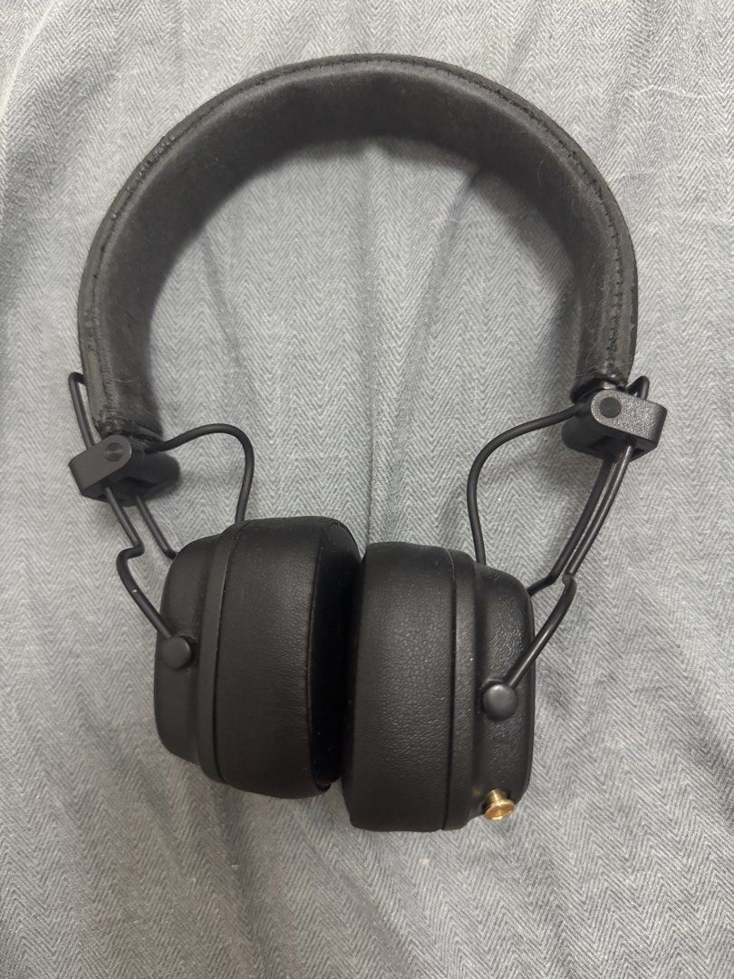 Marshall Major IV Headphones (Category: Headphones & Headsets) located in Balanga. Submitted by nsmrkii (Listing ID 1443268357, Image 3). Description: slightly negotiable includes box(w price), wires, charger feel free to ask more pics or PM me for more questions:) MOP: GCASH only RFS: need more money.
