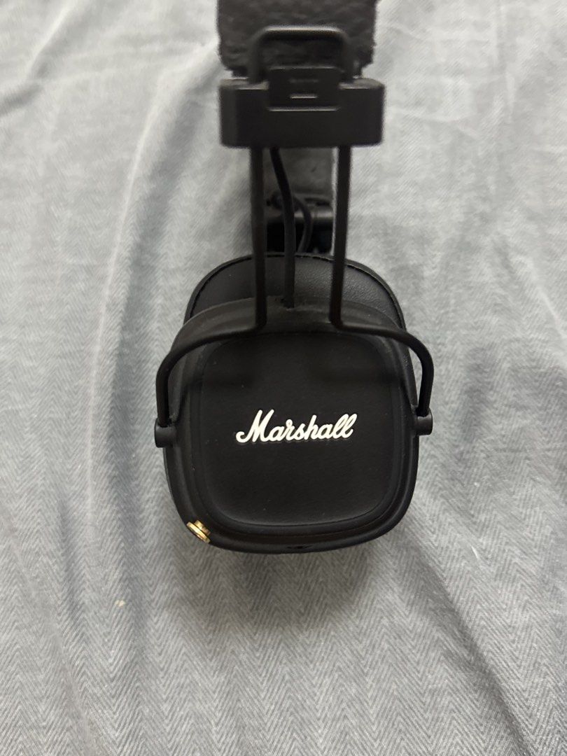 Marshall Major IV Headphones (Category: Headphones & Headsets) located in Balanga. Submitted by nsmrkii (Listing ID 1443268357, Image 1). Description: slightly negotiable includes box(w price), wires, charger feel free to ask more pics or PM me for more questions:) MOP: GCASH only RFS: need more money.