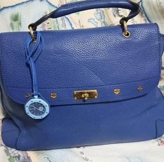 (Category: ) located in . Submitted by sossythrift (Listing ID 1443248598, Image 1). Description: .