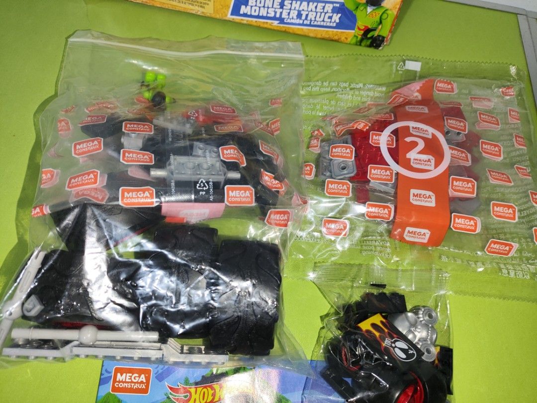 Mega Construx Hot Wheels Monster Trucks Bone Shaker Building Set (Category: Lego & Building Sets) located in Cavite. Submitted by tinetaclesss (Listing ID 1443188236, Image 2). Description: - Mega Construx Hot Wheels Monster Trucks Bone Shaker building set. - All pieces are included and sealed in their original bags. - Original box is included. - Instructions are provided. - Perfect for building and imaginative play..