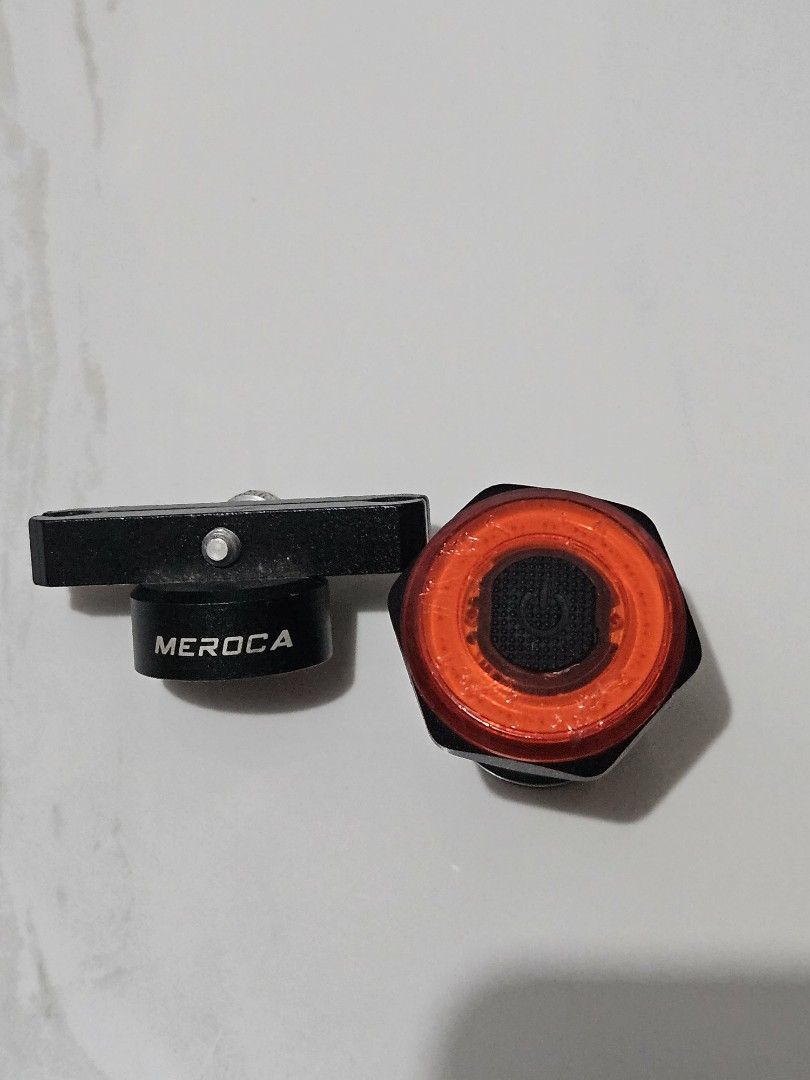 MEROCA AUTO SENSING BRAKE TAIL LIGHT (Category: Bicycles) located in General Trias. Submitted by philarpat (Listing ID 1443296254, Image 1). Description: HONEST ISSUE: MAY NGATNGAT NG ASO, HINDI BASAG LOC: GENTRI RFS: DECLUTTERING .