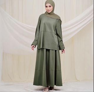 (Category: ) located in . Submitted by mywardrobe2u (Listing ID 1443192918, Image 1). Description: .
