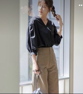 （分類：）位於 。 由 sin_mag_clean_wardrobe 提交（商品編號 1443211853，圖片 1）。簡介： 。