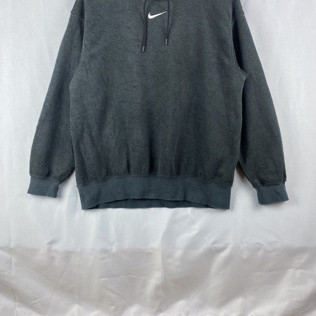Nike Midswoosh Sherpa Pullover Hoodie (Category: Hoodies) located in Trece Martires City. Submitted by butfirst.thrift (Listing ID 1443284732, Image 3). Description: 🛒:𝐀𝐕𝐀𝐈𝐋𝐀𝐁𝐋𝐄 📦: Nike Midswoosh Sherpa Pullover Hoodie 𝐒𝐈𝐙𝐄: Small (23width x 25length) 𝐂𝐎𝐋𝐎𝐑 𝐑𝐀𝐓𝐄: 8.5/10 𝐂𝐎𝐍𝐃𝐈𝐓𝐈𝐎𝐍: Good 𝐈𝐒𝐒𝐔𝐄: Low colorate Authentic & Comfy (𝐌)𝐢𝐧𝐞: ₱𝟕𝟓𝟎 .