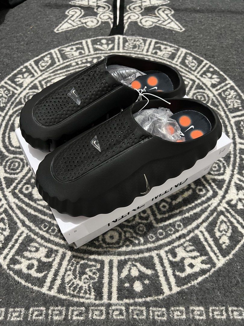 Nike Mind Slides (Category: Slippers & Slides) located in Bacoor. Submitted by basicthrift (Listing ID 1443287889, Image 1). Description: Nike mind limited stocks and sizes only‼️ All item are onhand with complete tags and box Availables sizes 7-12 3 color available.