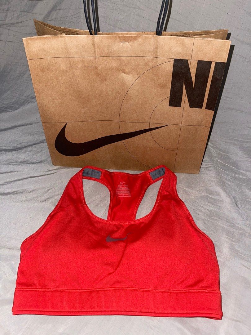 Nike Sports Bra (Category: Sports & Fitness Nutrition) located in Manila. Submitted by kathy_gonzales (Listing ID 1443256625, Image 1). Description: Condition: 9/10 Size: Small 🚚 Delivery will be shouldered by the buyer. I am located in the Manila and can also do meet-ups at Bambang Station. Pm if interested. Thank you! 😊.