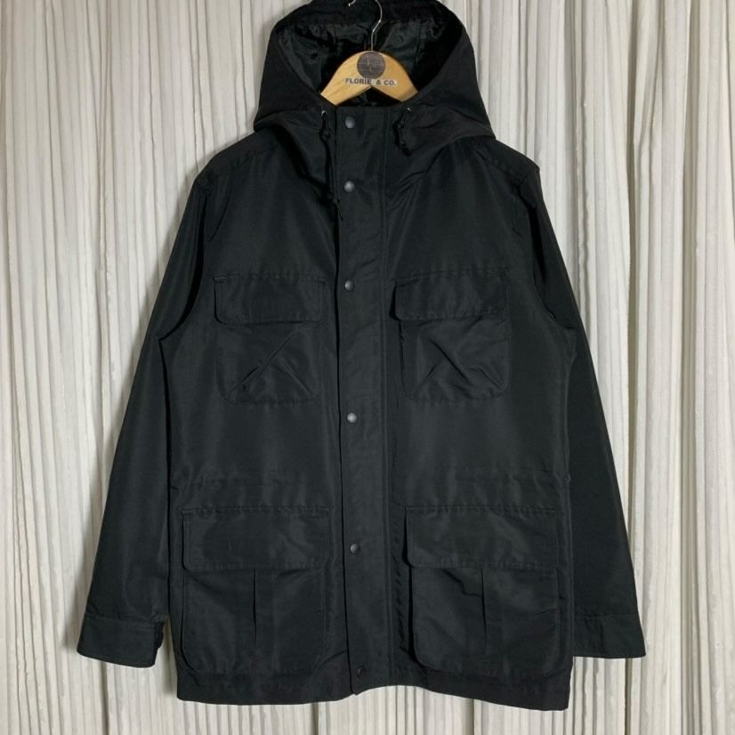 NJ34-UNIQLO MEN'S MOUNTAIN PARKA (Category: Coats, Jackets and Outerwear) located in Bauang. Submitted by wintercollectionfc (Listing ID 1443210631, Image 1). Description: ❗️𝘼𝙡𝙡 𝙙𝙚𝙩𝙖𝙞𝙡𝙨 𝙥𝙤𝙨𝙩𝙚𝙙❗️ ✨𝗨𝗡𝗜𝗤𝗟𝗢 𝗠𝗘𝗡'𝗦 𝗠𝗢𝗨𝗡𝗧𝗔𝗜𝗡 𝗣𝗔𝗥𝗞𝗔✨ ᴄᴏᴅᴇ: ɴᴊ-34 𝐏𝐫𝐢𝐜𝐞: 𝟗𝟖𝟖 + 𝐒𝐅 𝐨𝐧𝐥𝐲 ᴍᴀʟʟ ᴘʀɪᴄᴇ: Php 2990 ▪️ LARGE ▪️ Good as New ▪️ No issues ▪️ W 22" x L 30.5" ▪️ BLACK 📍Location: LA UNION (New updated location) 📩DM for 