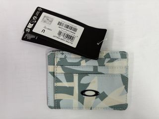 (Category: ) located in . Submitted by qtiepreloved (Listing ID 1443239110, Image 1). Description: .