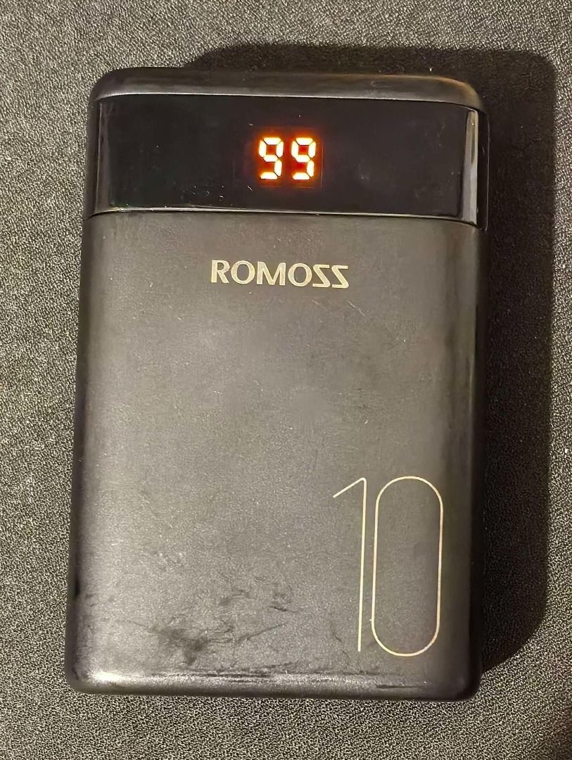 Official ROMOSS Ares 10 2-Input Powerbank (Category: Chargers) located in Manila. Submitted by nijikabree (Listing ID 1443301760, Image 1). Description: 2-Input: Micro-USB, Type-C 2-Output: 2 USB Output: 5V 2.1A, 5V 1A Capacity: 10000mAH (37Wh) Size: L93.5xW63.5xH24.55mm Weight: 195g Cable NOT Included.