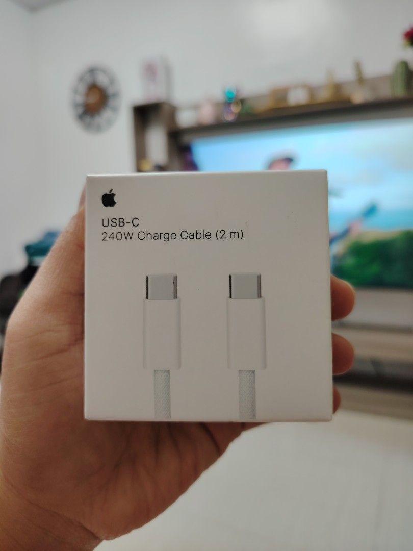 Original 240w Usb-C 2m Braided Cable Macbook Charger (Category: Cables & Chargers) located in Makati City. Submitted by isakie (Listing ID 1443158840, Image 1). Description: macbook Charger Ubs-C 240w Braided Cable MODE OF PAYMENT ✅COD ✅GCASH ✅PAYMAYA VIA LALAMOVE, GRAB OR U CAN BOOK YOUR OWN RIDER TO PICK UP. 14DAYS WARRANTY AND SAME DAY DELIVERY ‼️ Pm for sure buyer 😉.