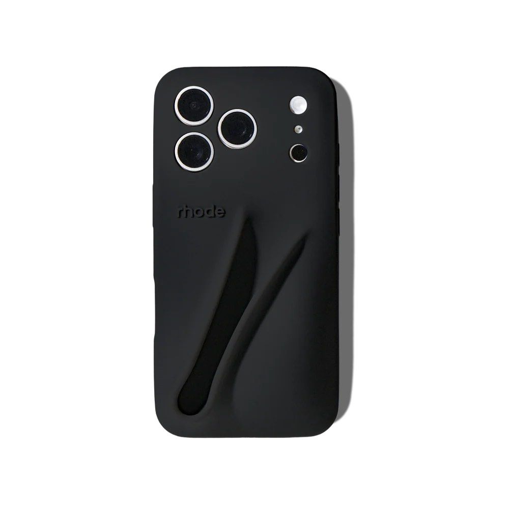 Original Black Rhode Case for iPhone 17 Pro Max (Category: Makeup) located in Quezon City. Submitted by isabavena (Listing ID 1443254099, Image 3). Description: ⭐️ ONHAND AND READY TO SHIP! ❌ LAST PRICE POSTED. OFFERS LOWER THAN POSTED PRICE WILL BE DECLINED & BLOCKED! - Purchased for $38 from RHODE WEBSITE - Unopened. Comes with box and plastic. - Compatible for iPhone 17 Pro Max 💌 Ships via LBC (COP/Door-to-door)/Pick up.