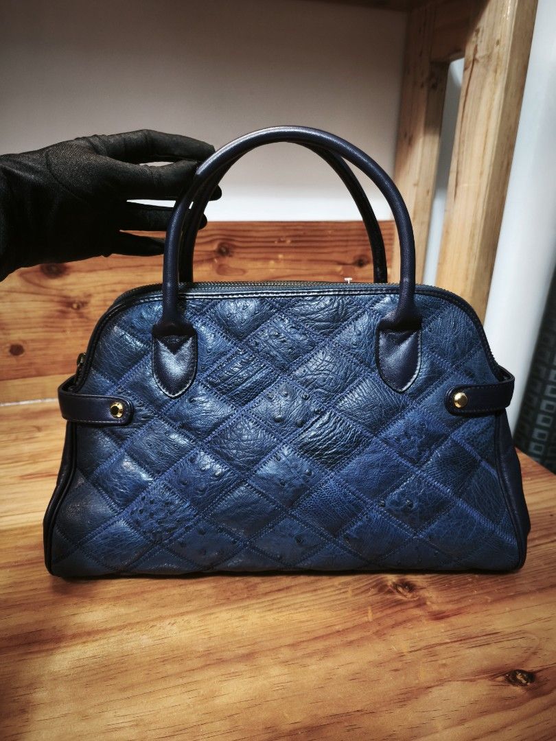 Ostrich leather japan bag (Category: Purses & Pouches) located in Baguio. Submitted by queenlyne_vintage_rare_finds (Listing ID 1443273911, Image 3). Description: .
