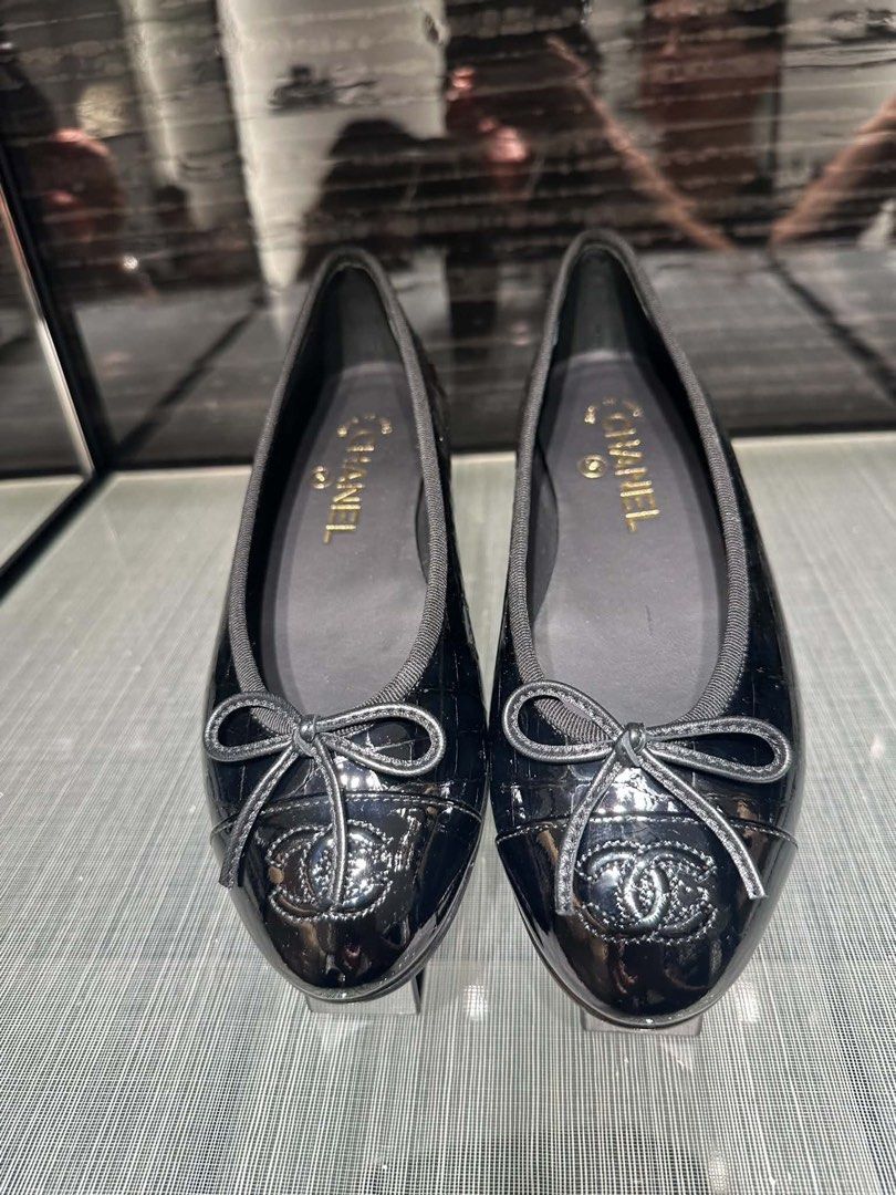 Pasabuy Chanel Ballet Flats New Arrival (Category: Flats & Sandals) located in Quezon City. Submitted by buhbyestuff (Listing ID 1443195134, Image 2). Description: .