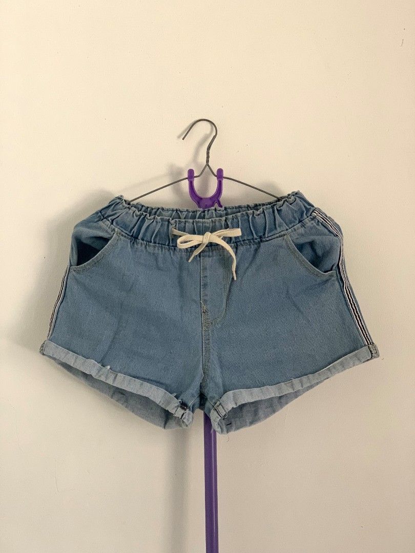 [PRELOVED] Low Waist Garterized Denim Shorts (Category: Shorts) located in Taguig. Submitted by samreigm (Listing ID 1443192277, Image 1). Description: PRODUCT DESCRIPTION: 🏷️ waist: 25" - 68" 🏷️ length: 11" 🏷️ color: light blue 🏷️ issue/s: NO ISSUE MOP FOR DELIVERY: 🏷️ GCash, Maya, Bank Transfer (❗PAYMENT FIRST POLICY❗) MOP FOR MEET-UP: 🏷️ Cash 🏷️ GCash, Maya, Bank Transfer ----- Note: ACTUAL PRODUCT COLOR MAY VARY FROM THE IMAGES SHOWN D