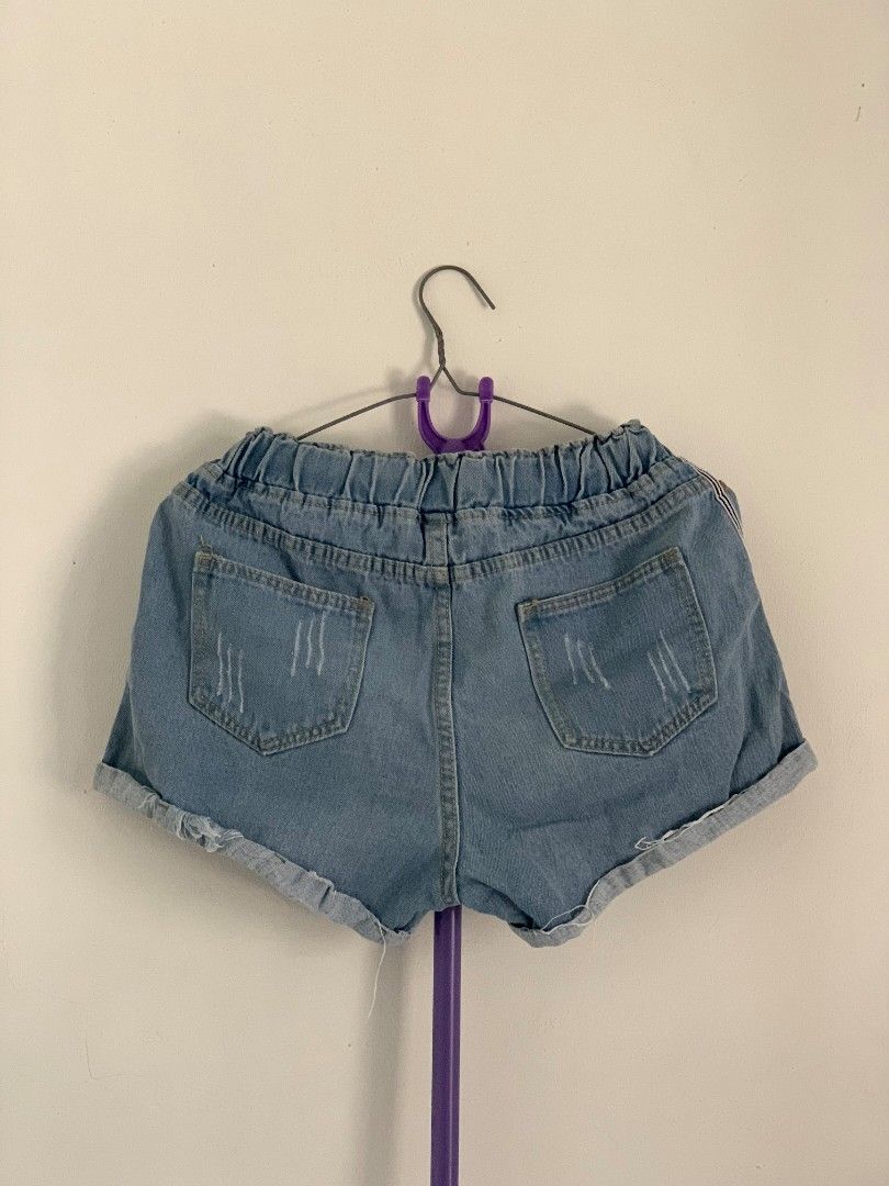 [PRELOVED] Low Waist Garterized Denim Shorts (Category: Shorts) located in Taguig. Submitted by samreigm (Listing ID 1443192277, Image 2). Description: PRODUCT DESCRIPTION: 🏷️ waist: 25" - 68" 🏷️ length: 11" 🏷️ color: light blue 🏷️ issue/s: NO ISSUE MOP FOR DELIVERY: 🏷️ GCash, Maya, Bank Transfer (❗PAYMENT FIRST POLICY❗) MOP FOR MEET-UP: 🏷️ Cash 🏷️ GCash, Maya, Bank Transfer ----- Note: ACTUAL PRODUCT COLOR MAY VARY FROM THE IMAGES SHOWN D