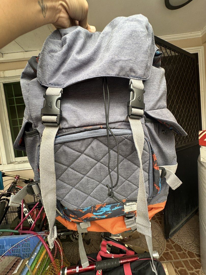 Quicksilver Backpacks (Category: Backpacks) located in Rodriguez. Submitted by pwestoonlinestore (Listing ID 1443207185, Image 1). Description: Japan Surplus.