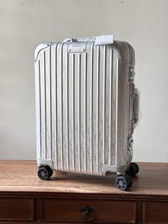 RIMOWA 🧳 Collection item 1
