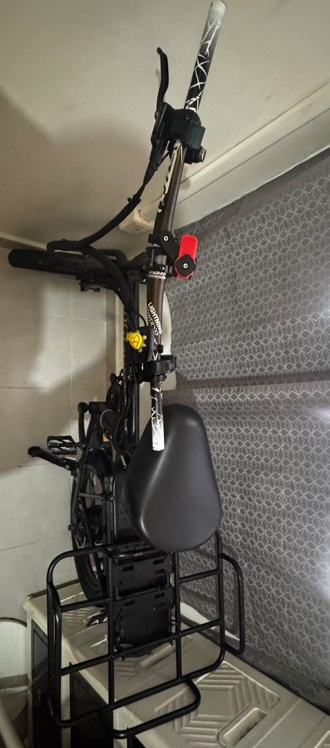 Rogi Max (Category: E-Scooters & E-Bikes) located in Singapore. Submitted by alexxeii (Listing ID 1443220146, Image 2). Description: Selling on behalf of a friend, price can be negotiated but not too low - Rogi Max+ folding e-bike in full black - 36V 21AH Battery + 2A Charger - Used for less than a month (like new) - Basic model: No LCD display (speed 25+, below 30 km/h) - Front and rear lights included, with horn - Upgraded Astro handlebars - Ad