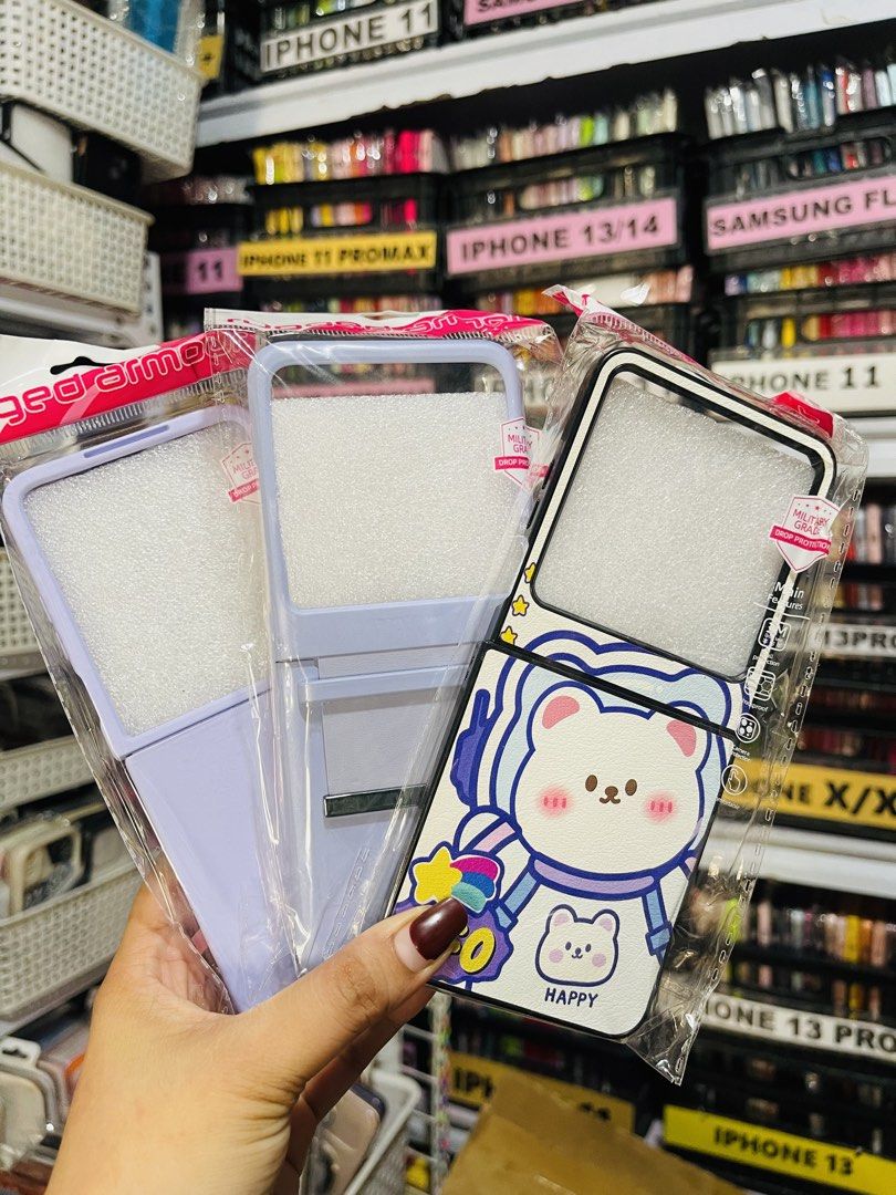 Samsung Galaxy Flip 7 Case (Category: Cases & Sleeves) located in Mandaluyong City. Submitted by co.case (Listing ID 1443203252, Image 3). Description: ₱180-250 each.