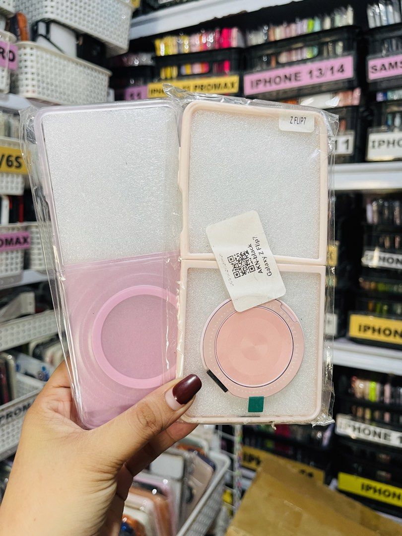 Samsung Galaxy Flip 7 Case (Category: Cases & Sleeves) located in Mandaluyong City. Submitted by co.case (Listing ID 1443203252, Image 2). Description: ₱180-250 each.