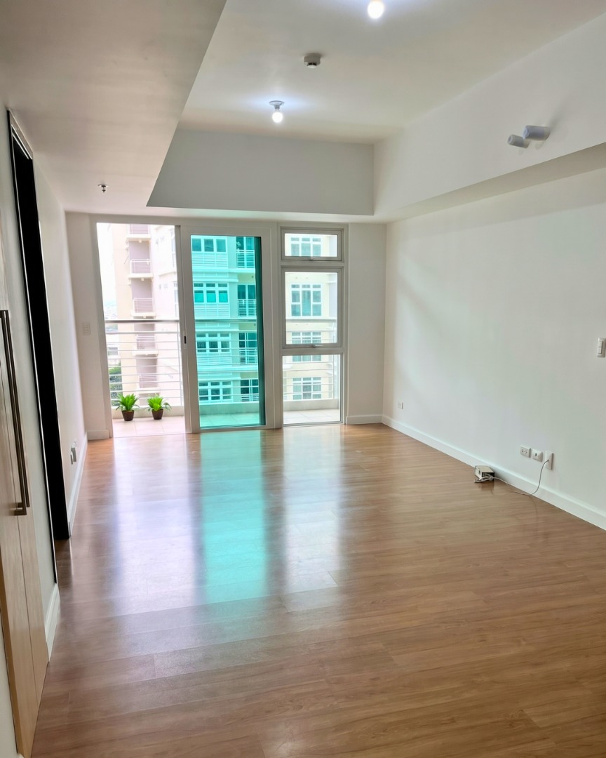 (Category: ) located in . Submitted by aracasarealty (Listing ID 1443182332, Image 1). Description: .