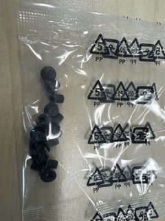 （分類：）位於 。 由 pinitram33 提交（商品編號 1443153605，圖片 1）。簡介： 。