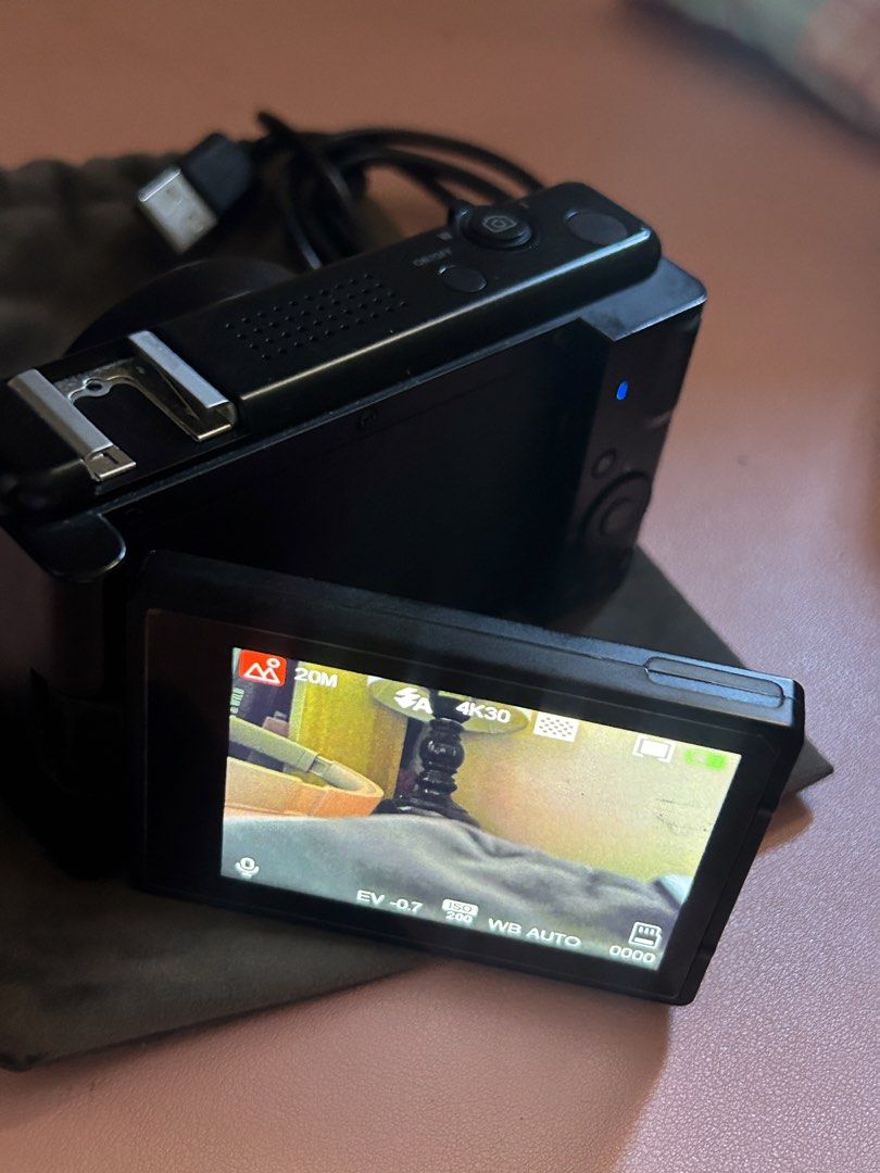 SJCAM Digital Camera Digicam (Category: Cameras) located in Batangas. Submitted by yoonkcart (Listing ID 1443212577, Image 3). Description: message me for sample pics - body condi: 8.5/10 (bought last april in qatar for 8.5k 🥲) - 100% working - flash, zoom, video, buttons all functional - Issue: scratches on the screen (only if light hits it!) - comes with battery, type c charger, and pouch some features include: - flip-screen for selfies - 80 M