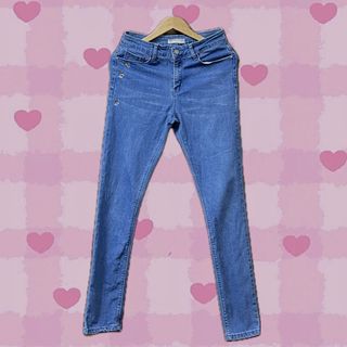 (Category: ) located in . Submitted by nbyllapreloved (Listing ID 1443288152, Image 1). Description: .