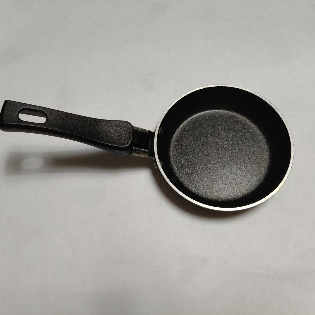Small Tefal Non-Stick Frying Pan (Read listing & reply accordingly)