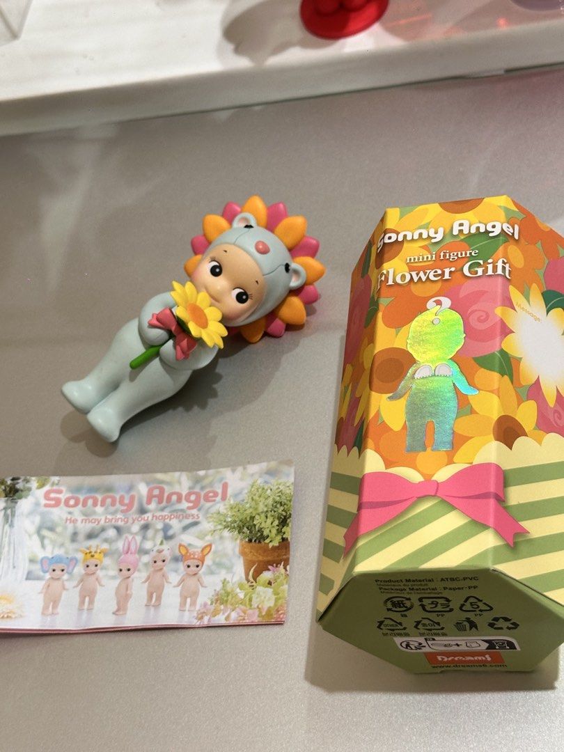 Sonny Angel Flower Gift Series Mini Figure (Category: Designer & Blind Box Toys) located in Manila. Submitted by everydaycollective (Listing ID 1443304984, Image 1). Description: 💖100% Authentic Sonny Angel Mini Figure Flower Gift 💖Sunflower Lion Blue (Php 500) 💖100% Authentic My Bestie Case (plus Php 400) 💖Opened box, barely used, excellent condition. 💖Ready to ship.