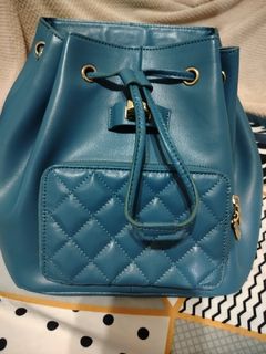 (Category: ) located in . Submitted by secondhandshop3 (Listing ID 1443251960, Image 1). Description: .
