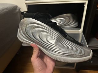 (Category: ) located in . Submitted by sneakerminiclub (Listing ID 1443285558, Image 1). Description: .
