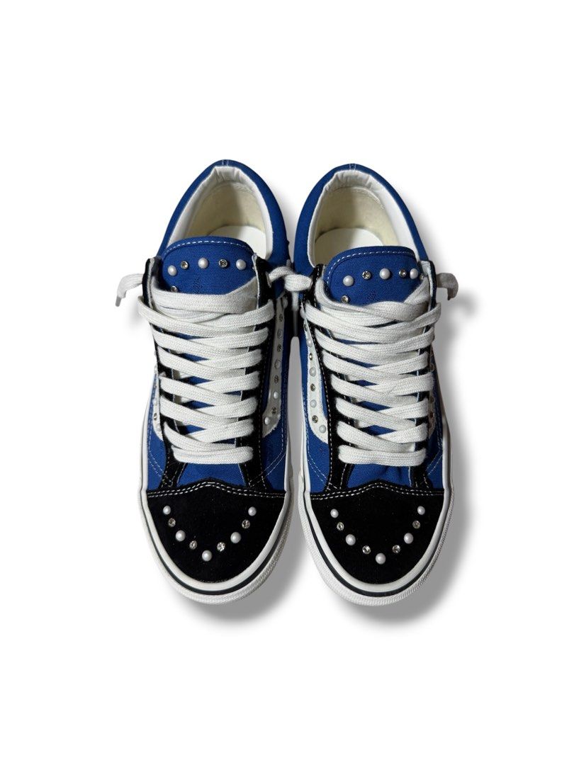 Vans LX Old Skool 36 Pearlized Pack Black Navy (Category: Casual Shoes) located in Subic. Submitted by 24thrift.ph (Listing ID 1443226020, Image 2). Description: Size:9.5us men’s Price:3,000 Price do not include ship If you have a question, please do message us for more inquiries.