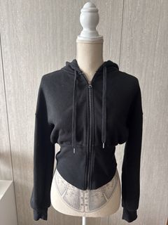 （分類：）位於 。 由 zxy.closets 提交（商品編號 1443151831，圖片 1）。簡介： 。