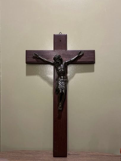 Vintage heavy Crucifix (Category: Vintage Collectibles) located in Bulacan. Submitted by YourCollection (Listing ID 1443160286, Image 1). Description: Vintage heavy Crucifix wooden cross metal corpus.