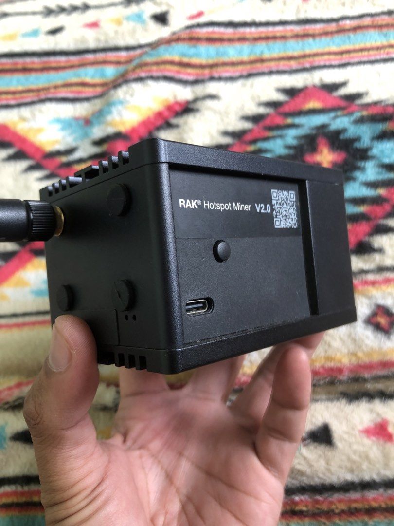 Wisgate RAK7248 hotspot crypto miner unit (Category: Networking) located in Quezon City. Submitted by markgolveo (Listing ID 1443141409, Image 3). Description: Wisgate RAK7248 hotspot crypto miner unit.