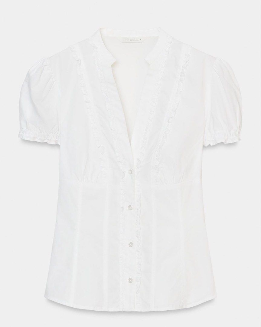 Zara Poplin Shirt With Ruffles (Category: Blouses) located in Quezon City. Submitted by morespace555 (Listing ID 1443270361, Image 2). Description: Good as new! Worn once only for lunch :) Bought this for ₱1,995.
