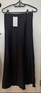 （分類：）位於 。 由 thriftforyouu 提交（商品編號 1443354285，圖片 1）。簡介： 。