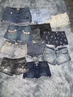 (Category: ) located in . Submitted by litsthrift (Listing ID 1443320856, Image 1). Description: .