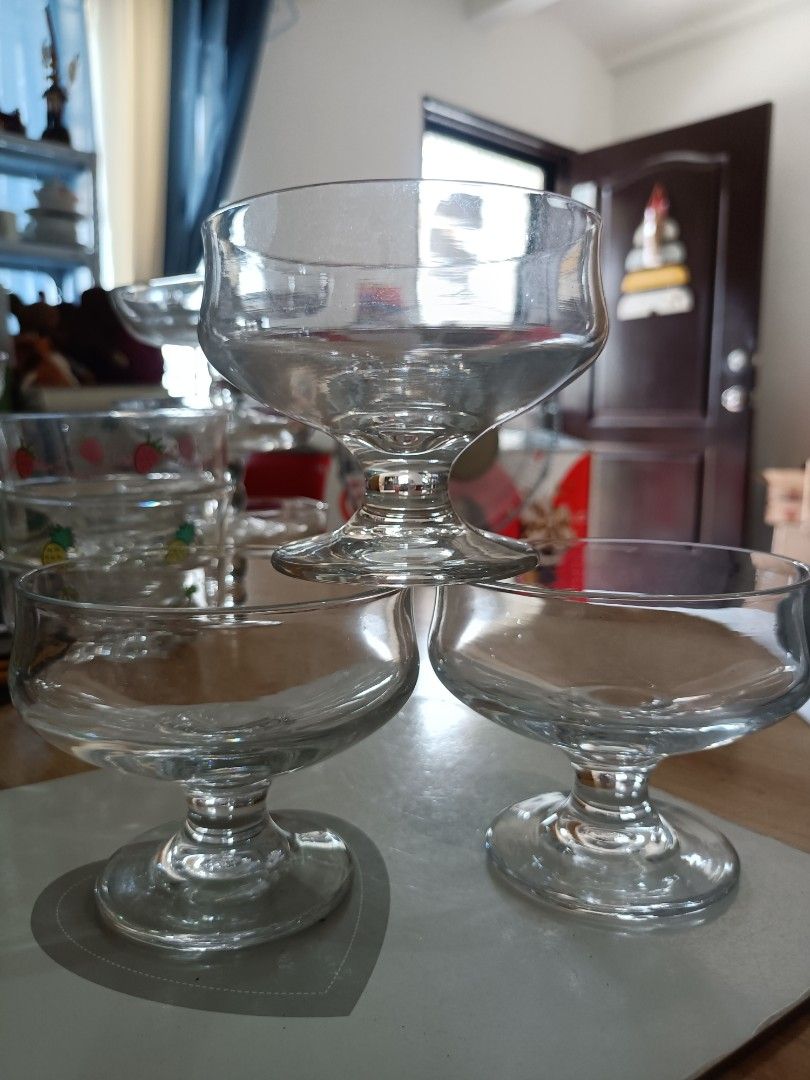 3pcs Glass Dessert bowl (Category: Other Kitchenware & Tableware) located in Cavite. Submitted by hammy18 (Listing ID 1443348210, Image 2). Description: fixed price.