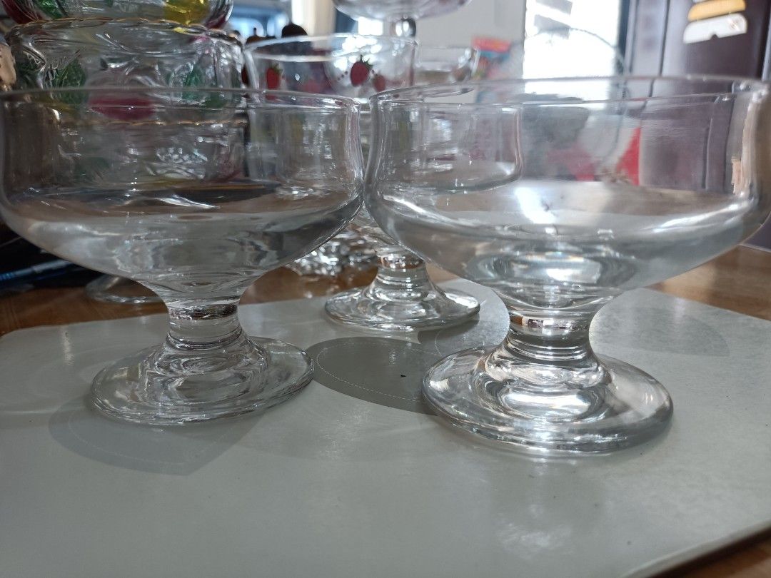 3pcs Glass Dessert bowl (Category: Other Kitchenware & Tableware) located in Cavite. Submitted by hammy18 (Listing ID 1443348210, Image 3). Description: fixed price.