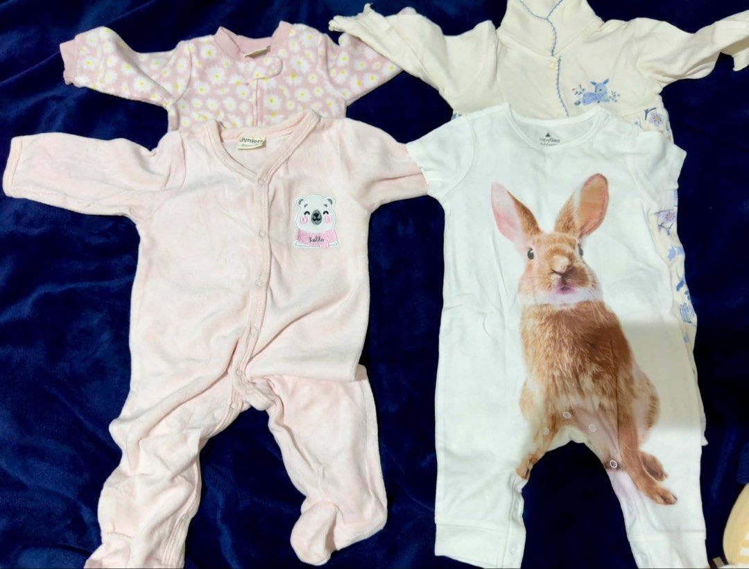 4 pcs Bodysuits from UAE (Category: Babies & Kids Fashion) located in San Pablo. Submitted by unicart (Listing ID 1443459446, Image 1). Description: .