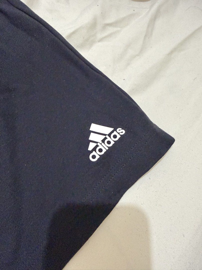 Adidas Gym top (Category: Shirts) located in Quezon City. Submitted by steffo_declutters (Listing ID 1443435559, Image 3). Description: .