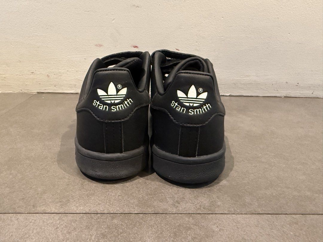 Adidas Stan Smith Velcro Shoes Black (Category: Babies & Kids Fashion) located in San Juan City. Submitted by 11_mallow (Listing ID 1443399453, Image 3). Description: - Black Adidas Stan Smith shoes - Features easy velcro straps - Classic and versatile design - Ideal for everyday wear - Comes with original box - Size: 13.5K / 32.