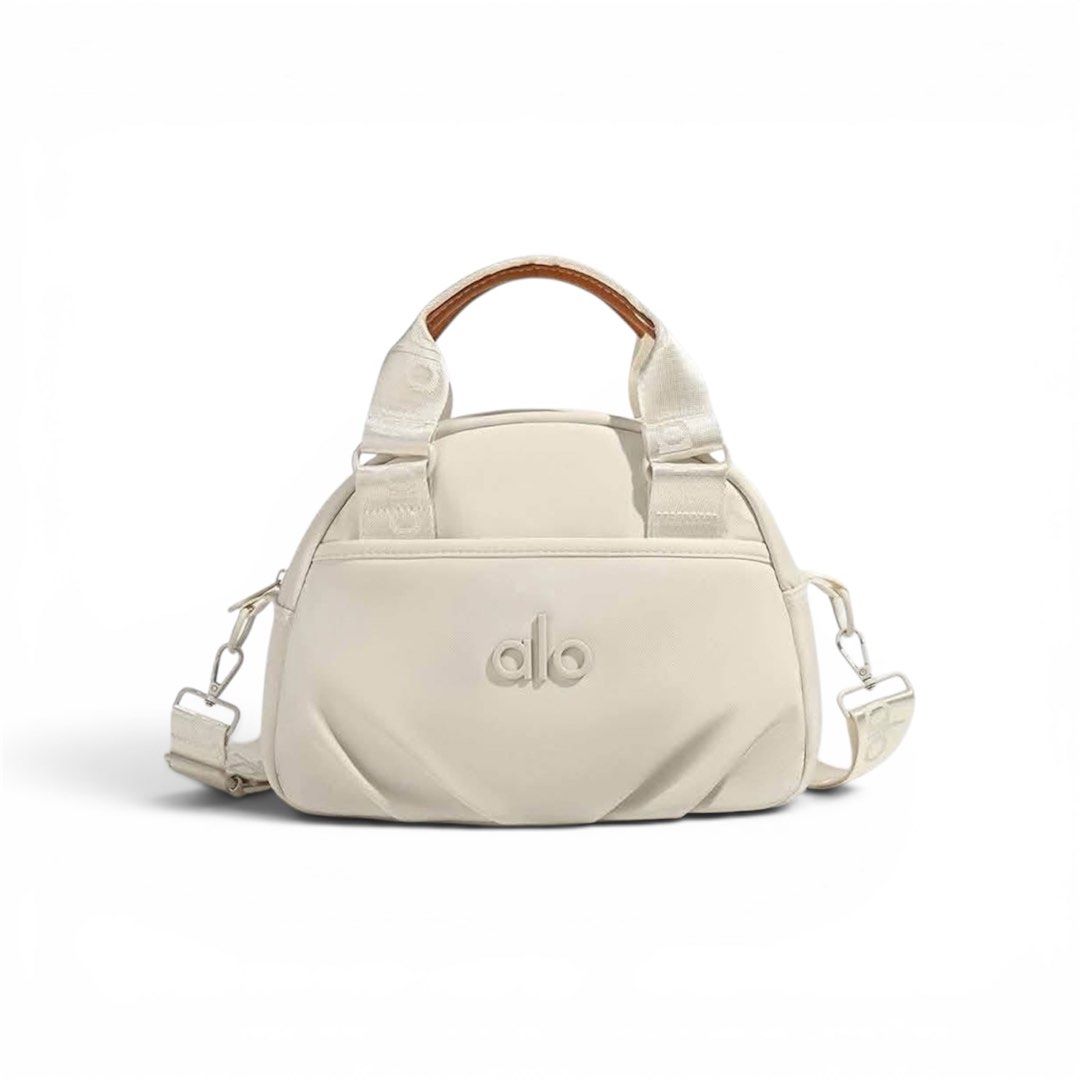 ALO SLING BAG / HAND BAG (Category: Cross-body Bags) located in Manila. Submitted by scarlett_hope (Listing ID 1443439862, Image 2). Description: .